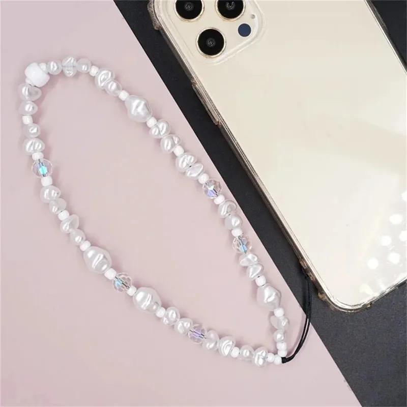 Luxury Pearl Love Heart Short Hand Wrist Lanyard Simplicity Short Phone Strap For Cell Phone Earphones Backpack Camera Chain