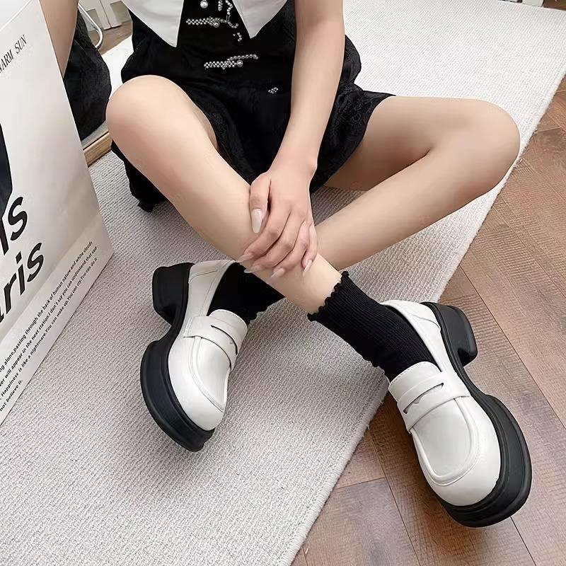 Round head platform British loafers women's 2025 new retro versatile jk dress single shoes black thick heel small leather shoes
