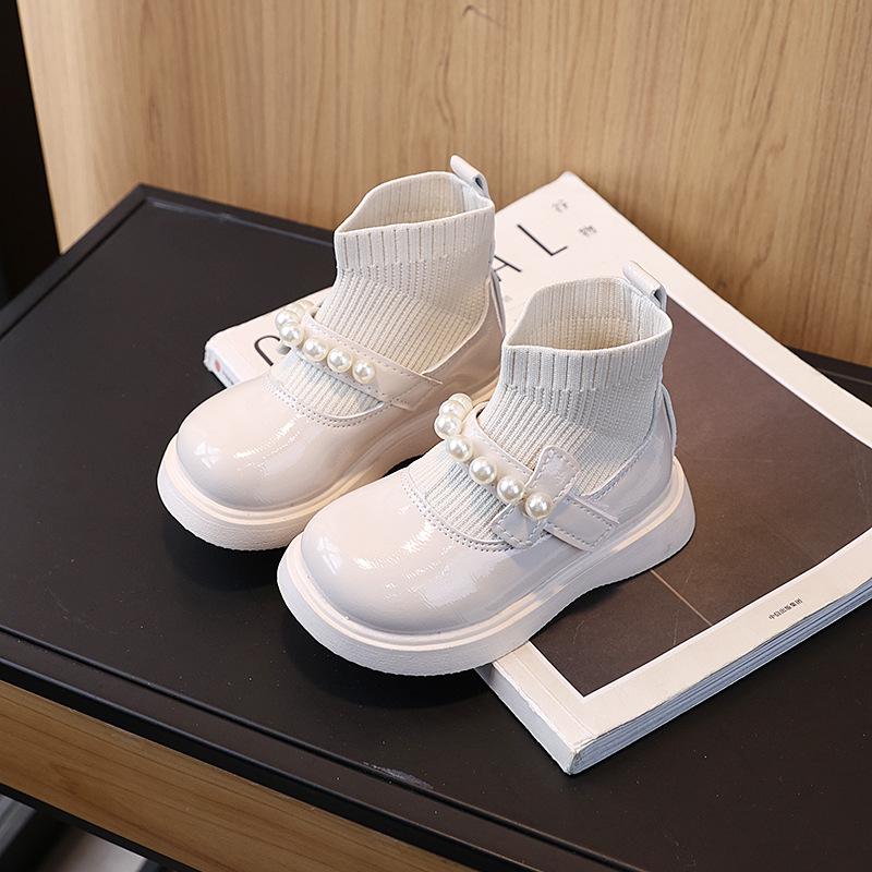 2025 Autumn Girls' Fashion: Versatile Pearl-Adorned Mid-Calf Leather Princess Boots