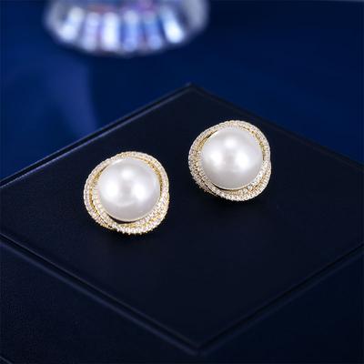 Ladies' Light Luxury Design Elegant And Simple Imitation Pearl Earrings Fashionable And Versatile, Niche Design Earrings