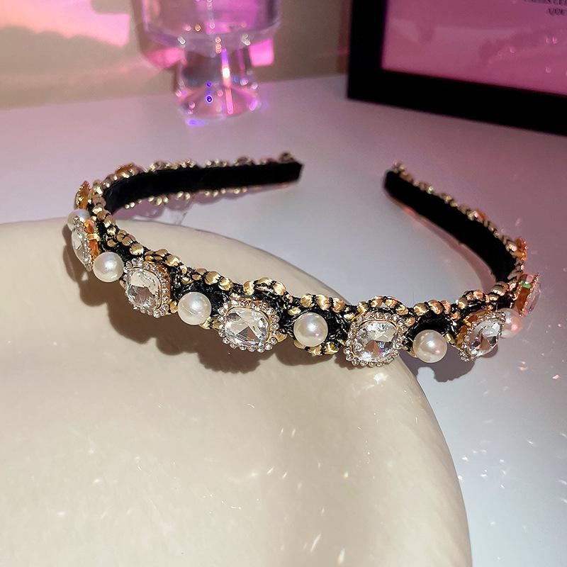 Rhinestone Pearl Korean Anti-Slip Headband: Fashionable, Versatile Hair Accessory for Women