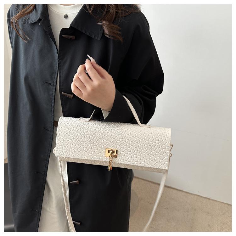 Textured Woven Faux Leather Shoulder Bag for Women Large Capacity Casual Crossbody Purse Trendy Daily Handbag CLE