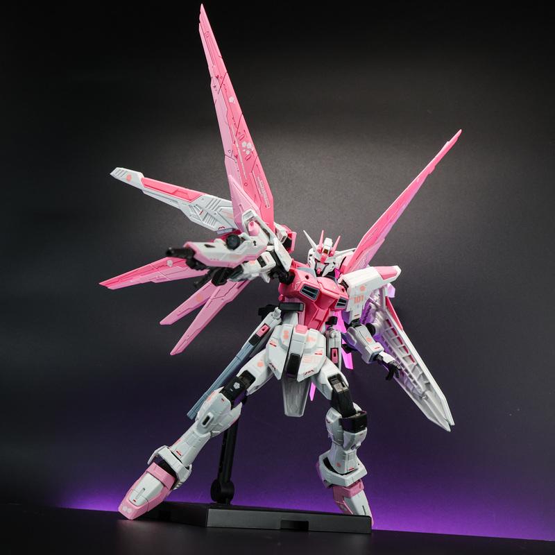 In-Stock SUPA FM 1/100 Freedom Shanghai Statue Ver. Matte Sakura Spray Painted Articulated Model Kit  Action Figures Collectible