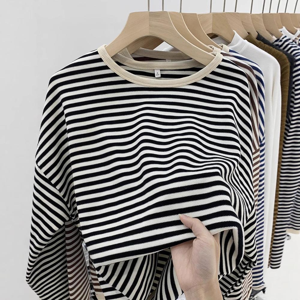 Ontwerp gestreept trui 2026 herfst nieuw binnenste basis shirt los lui stijl lange mouwen T-shirt top dames