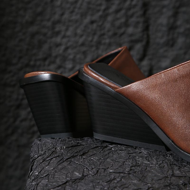 Fashion Women's New Summer Metal Headed Genuine Leather Cowhide High Heels Large Square Headed Retro Muller Slippers
