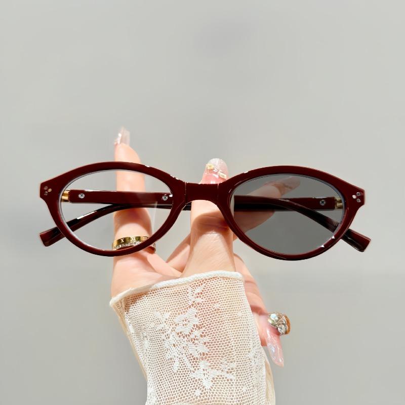 2026 New Fashionable Foldable Photochromic Myopia Glasses Casual Portable Ultra-Lightweight Anti-Blue Light Eyewear 0 To -4.0