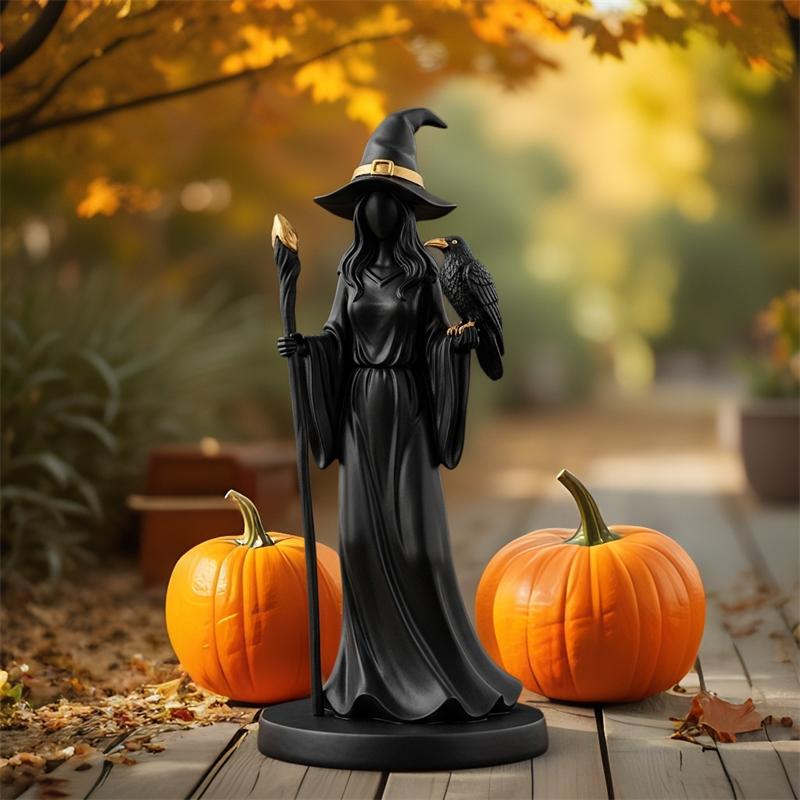 Figurka čarodějnice na Halloween s černým rouchem a zlatou holí Gotická domácí dekorace Socha vrány Pro strašidelnou sváteční výzdobu