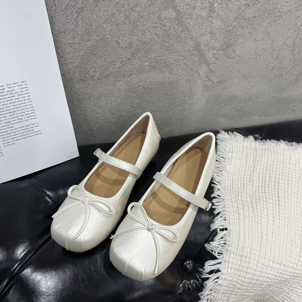 French Flat-bottomed Silver Bow Versatile Mary Jane Shoes 2025 New Summer Light Mouth with Skirt Ballet Shoes