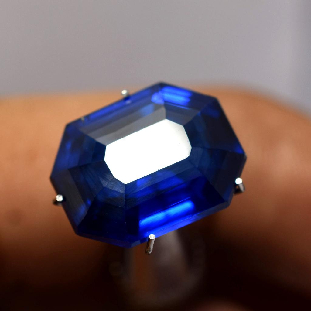 NATURAL Blue Tanzanite 8.90 Ct CERTIFIED Loose Gemstone Unique Emerald Cut AM-647