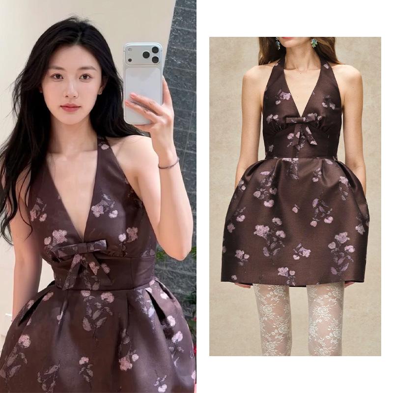 Chic French Style Floral Halter Backless Slim-Fit Dress for Women S (45-52 kg)