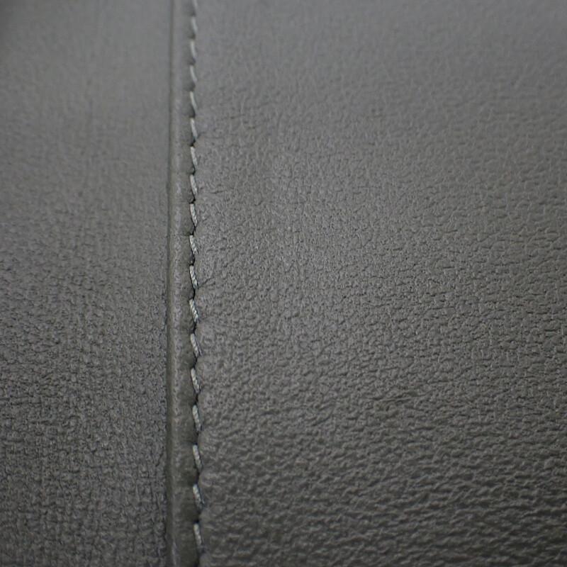 CHANEL  AP0230-Y04059-NZG82 Tri-fold wallet khaki lambskin Women