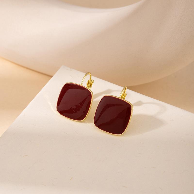 Estilo Retro Geométrico Ankara Cuadrado Rojo Gota de Aceite Hebilla de Oreja Pendientes de Diseño Simple y de Moda Pendientes de Alto Temperamento