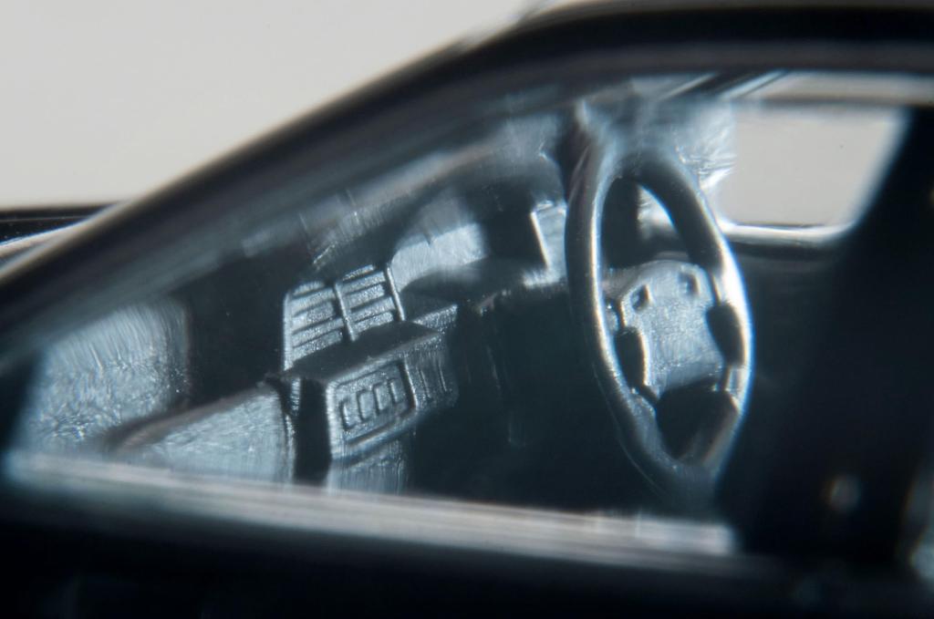 Tomytec Tomica Limited Vintage Neo LV-N319b Nissan Cefiro Cruising Gray M 1990 Model (Assembled)