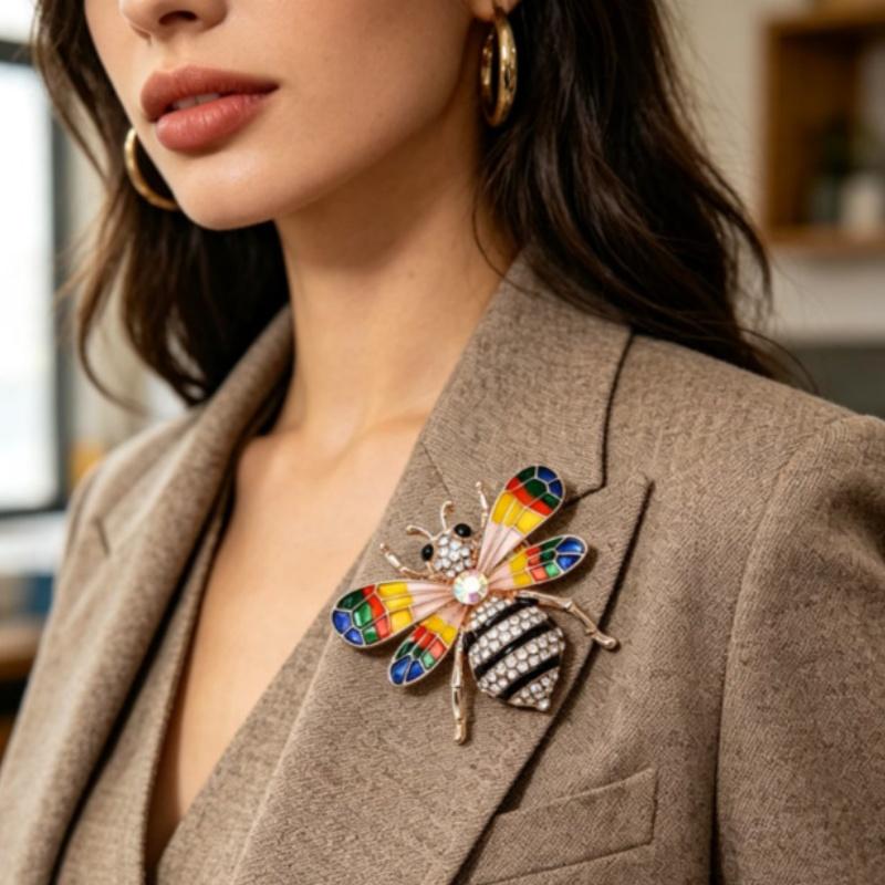 Exquisite Rhinestone Bee Brooch Smooth Enamel Colorful Wings Sparkling Crystal Pin for Women Daily Gifting Accessory