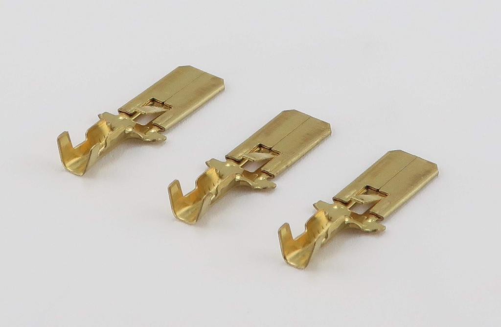 KITACO Connector Set H-4/3 Pole (Male)/1 Set General Purpose 0900-755-02050