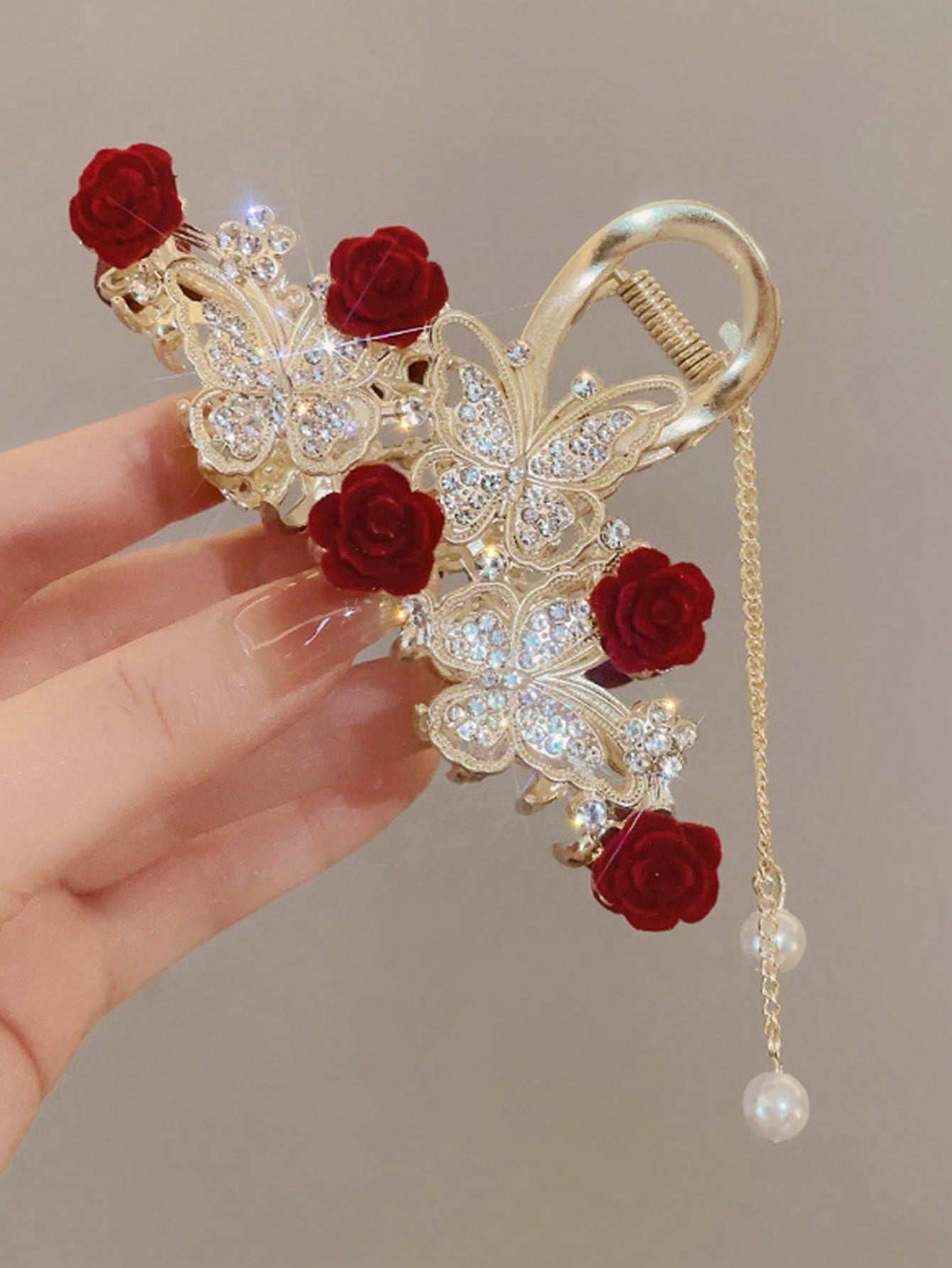 

1 шт. Модные изысканные хрустальные заколки для волос в виде бабочки, розы, искусственного жемчуга с кисточкой для женщин, девушек, для вечеринки, аксессуары для волос