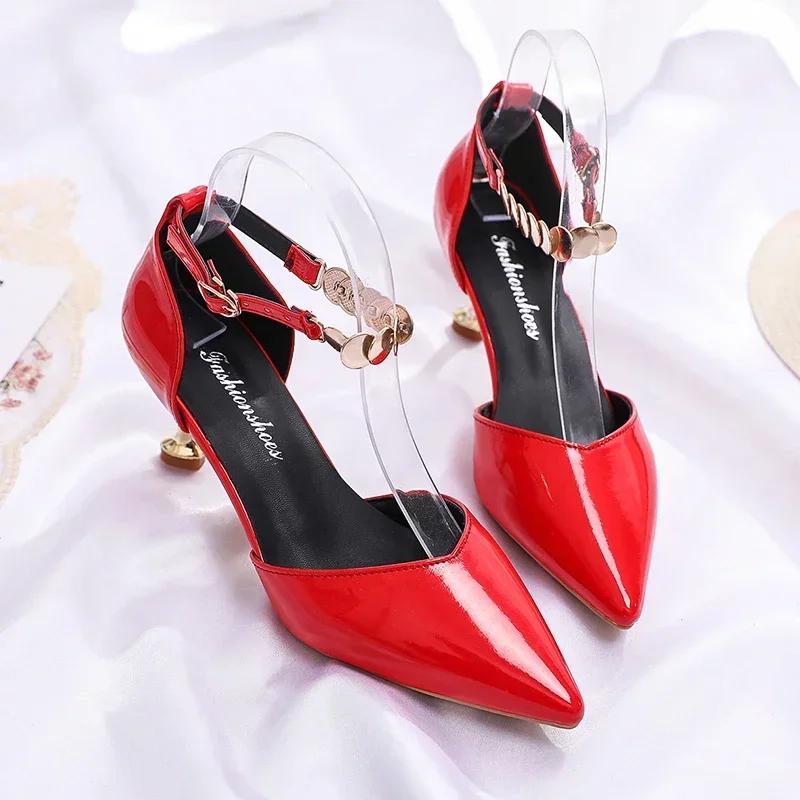 Mode Damen Schuhe 2024 Heißer Verkauf Schnalle frauen High Heels Mode Pailletten Kleid Pumpen Frauen Sexy Spitz Heels womenzapatos