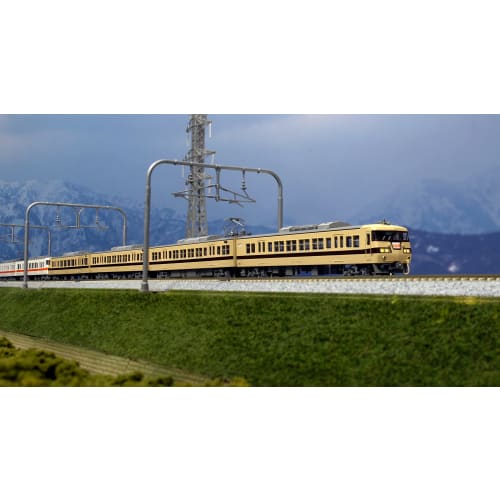 KATO N Gauge 117 Series JR Central Color + Revival Color 8-Car Set [Special Offer] 10-1711 Model Train, White