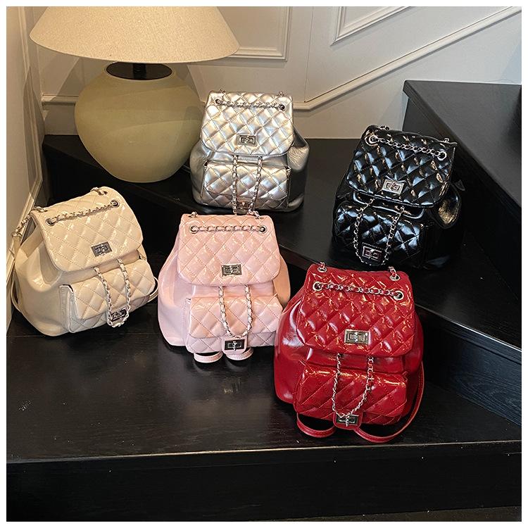 Rhombus chain bag women's spring and summer 2025 new fashion niche design backpack high-end versatile messenger bag