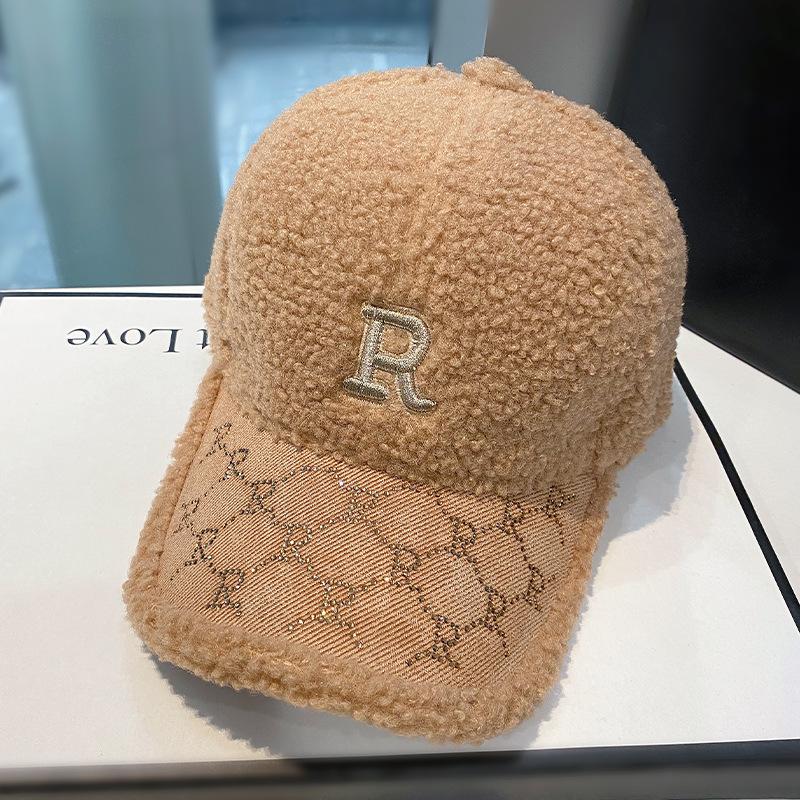 Hat Women's Autumn and Winter Korean Style Fashion Letter Embroidery Baseball Cap Lamb Wool Versatile Face Revealing Small Warm Peaked Cap