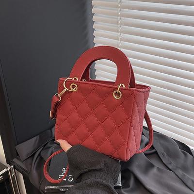 High-end Bag for Women's New Fashion Versatile Shoulder Messenger Bag High-end Portable Princess Diana Bag for Women