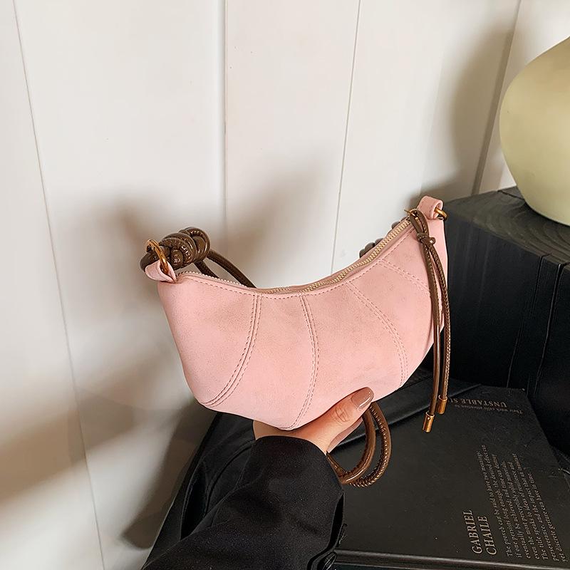 High-end Niche Bag Women's Autumn and Winter Retro New Fashion Messenger Croissant Bag Commuter Dumpling Bag
