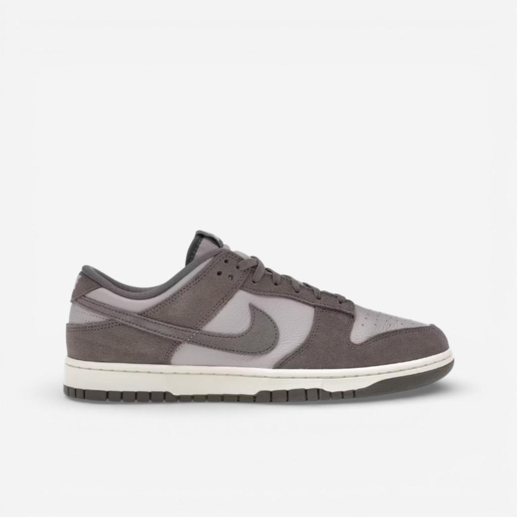 Nike Dunk Low SE Platinum Violet Cave Stone