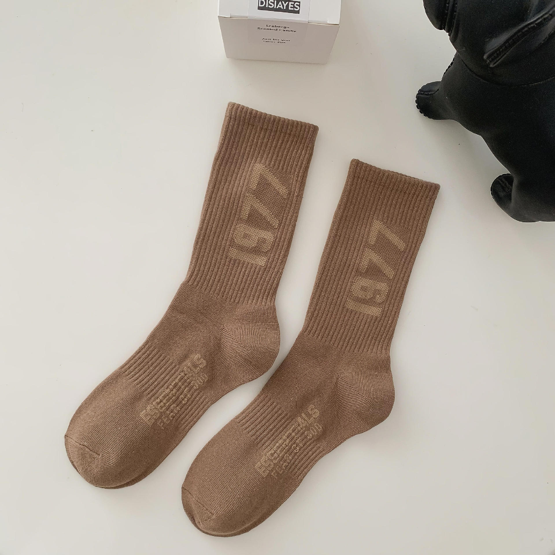 

1977 Socks, Fashion Sports Socks, Trendy Socks, Breathable Sweat-Absorbing Cotton Socks, Medium Tube Socks, Skateboard Socks, Stockings кавовий