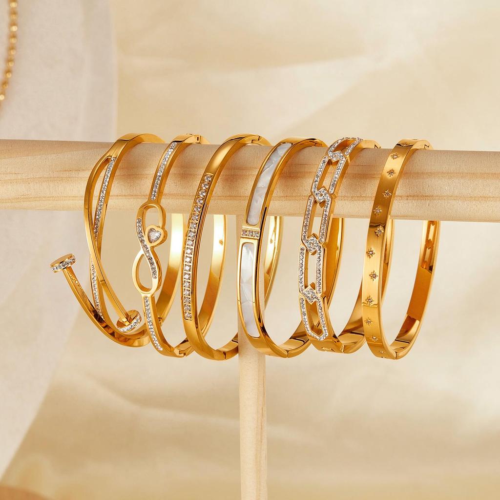 French Minimalist Titanium Steel Bracelet - High-End, Versatile, Light Luxury Design