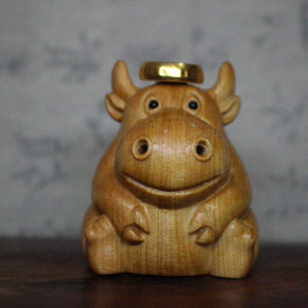 Cliff Cypress Hand-Carved Wood Backflow Incense Holder: Cow & Flying Pig Ornament Literary Handicraft.