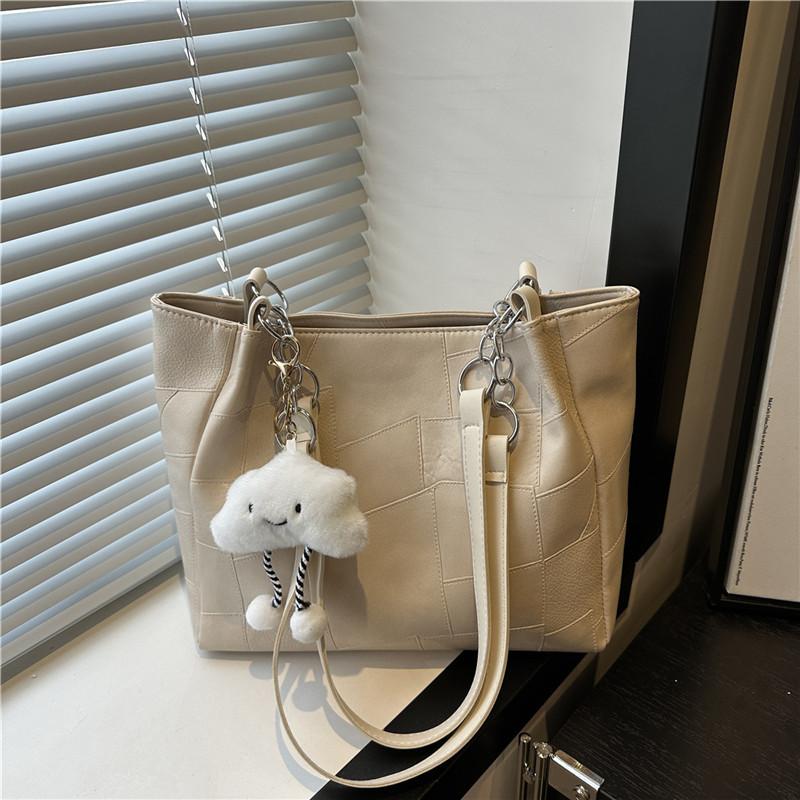 

Trend large-capacity tote bag, summer new commuter shoulder armpit bag, high value and fashion no pendant бежевый