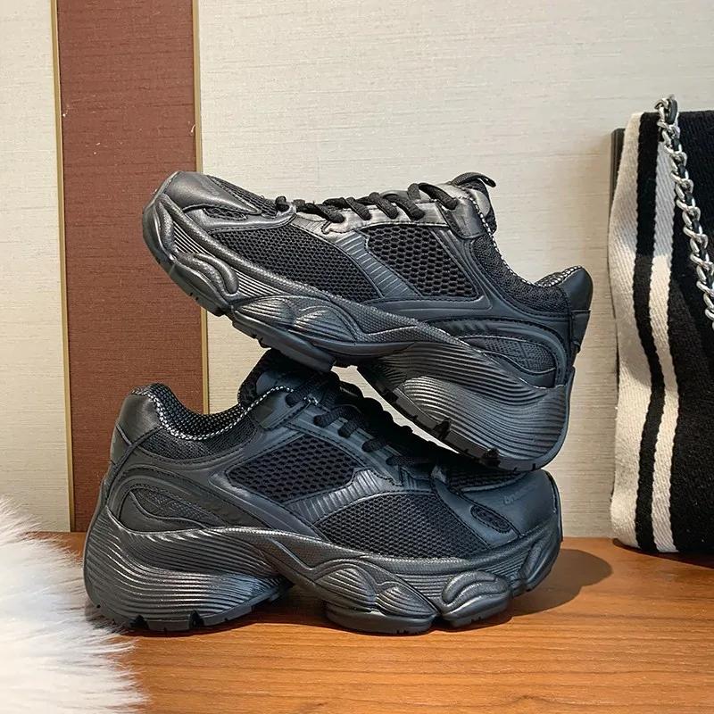 Mode Outdoor Einfarbig Sneaker für Damen Atmungsaktives Mesh Leichtgewicht 2024 Hochwertige Trainer Schnürung Dicke Sohle Damenschuhe
