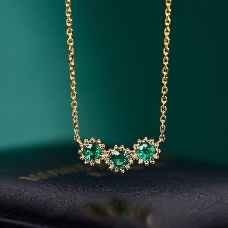 Youthful Years S925 Sterling Silver 18K Gold-Plated Three-Stone Emerald Zircon Pendant Necklace Clavicle Chain Retro Luxury 18K Gold Color