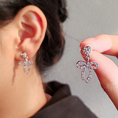 Frühlings-Flash Diamant Schleife Ohrringe Damen Nischendesign High-End Liebesstecker Ohrschmuck