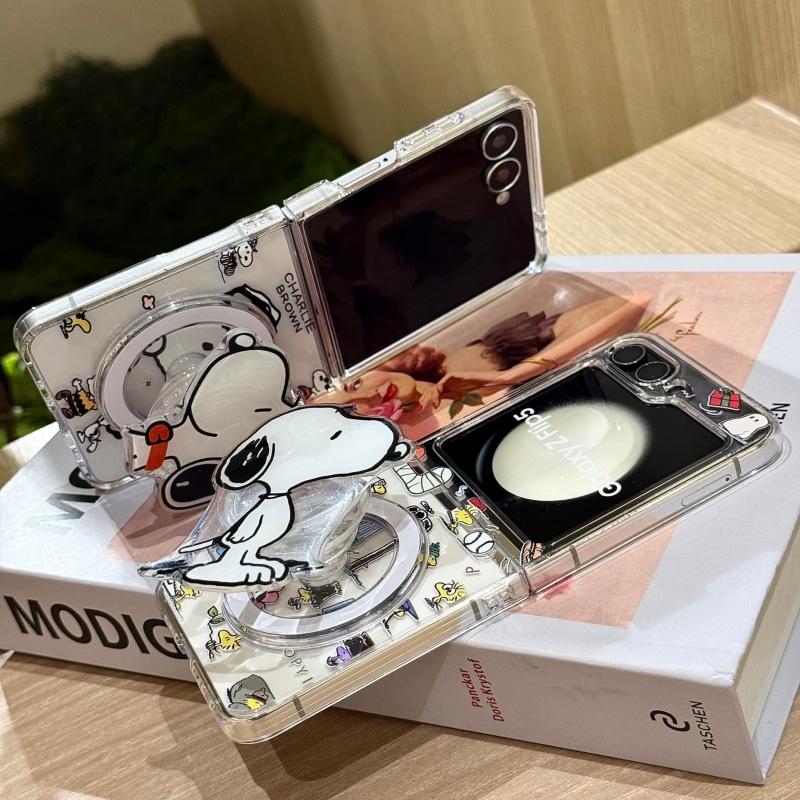 Cartoon Cute Snoopy illustration Folding Magsafe Wireless Charge Case For Samsung ZFlip 3 4 5 6 7 Funny Snoopy Magnetic Cover