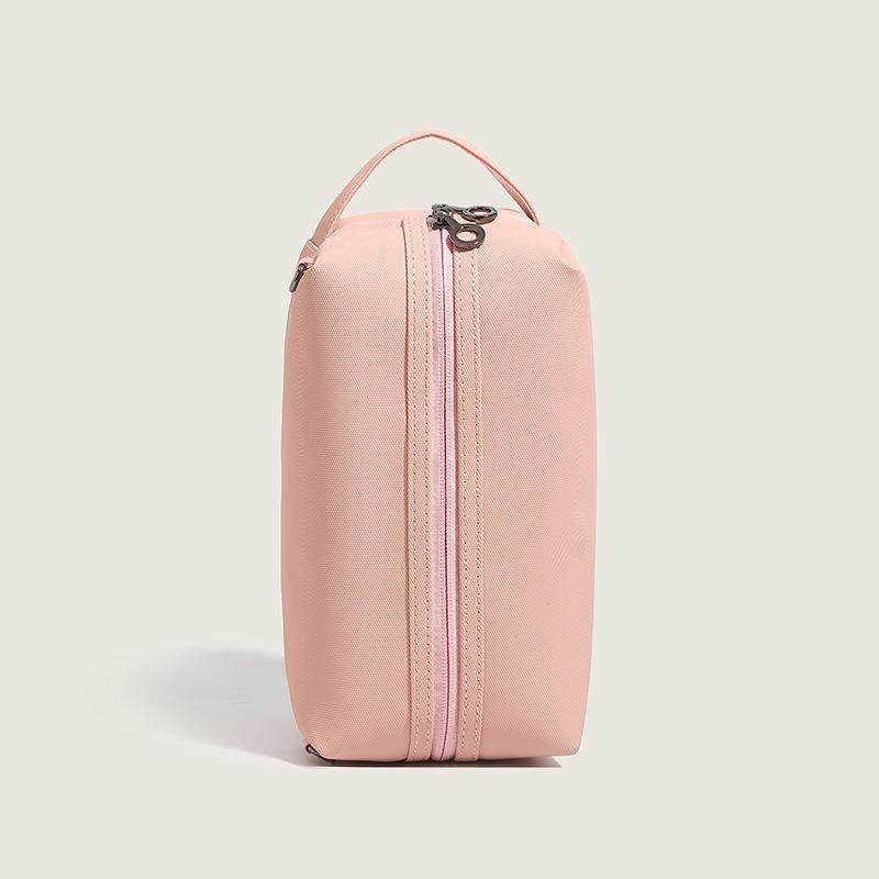 

Waterproof Multifunctional Makeup Bag: Wet-Dry Travel Organizer & Lightweight Toiletry Bag 23*13*13cm розовый