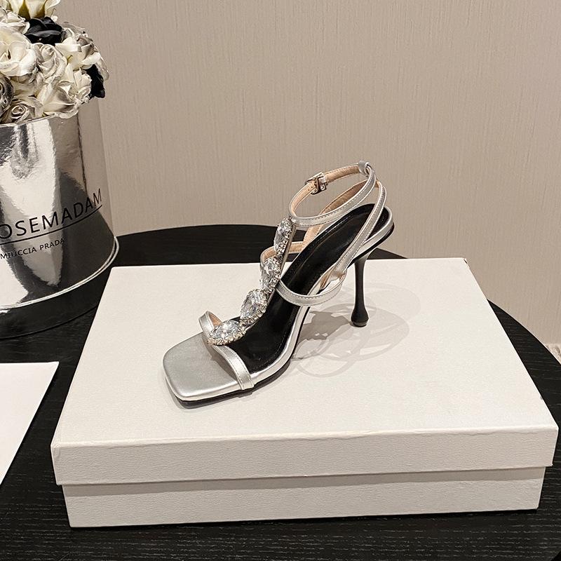 New in 2025, fashionable and sexy versatile Roman style rhinestone stiletto sandals