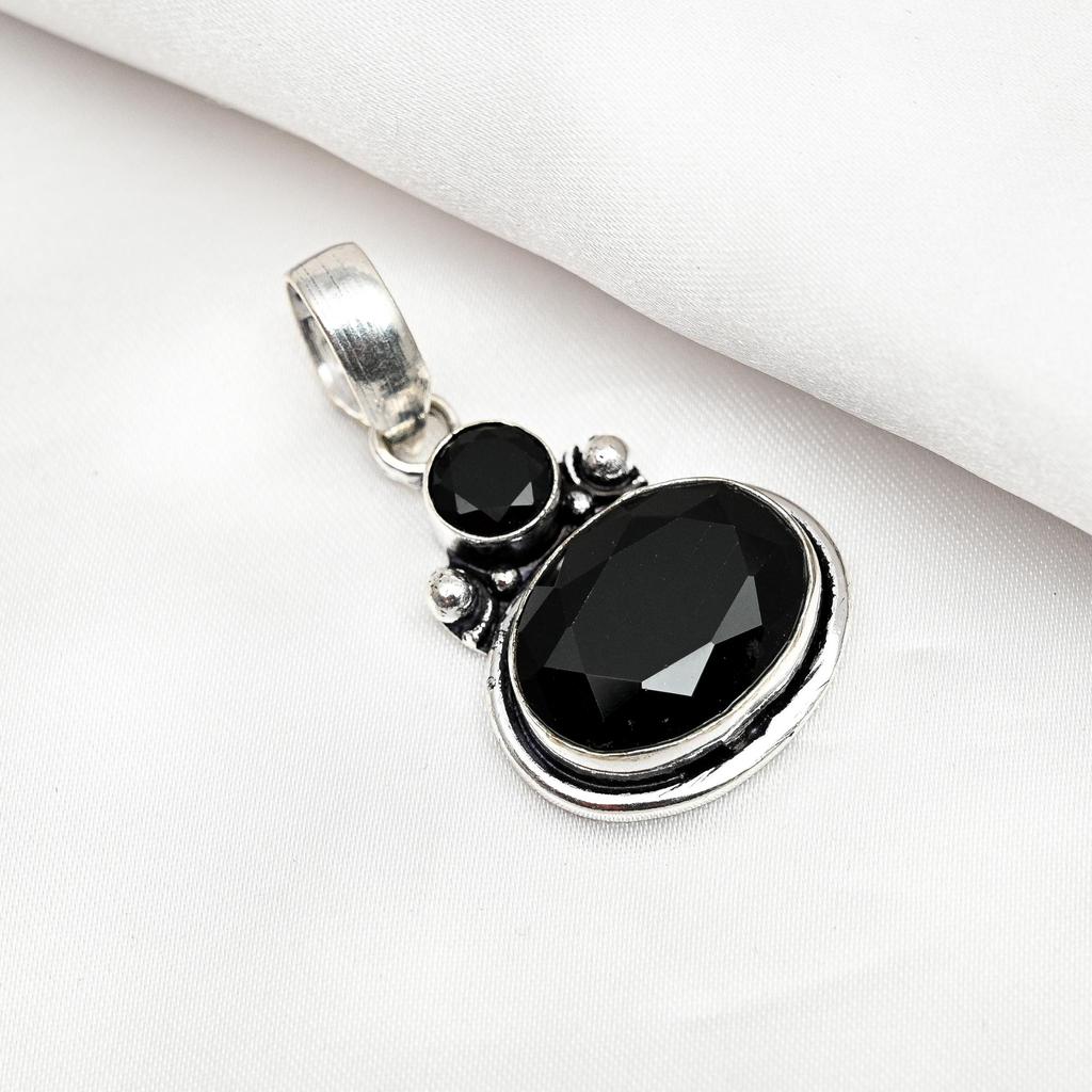 Czarny Spinel Wisiorek, 925 Solidny Srebrny Wisiorek Ręcznie Robiona Biżuteria z Kamieniami Szlachetnymi, Prezenty Dla Żony Zupełnie Nowy Wisiorek