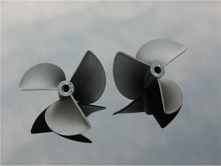 Three-Blade Nylon Propeller for Dual Motor Electric Boat - Forward & Reverse DIY