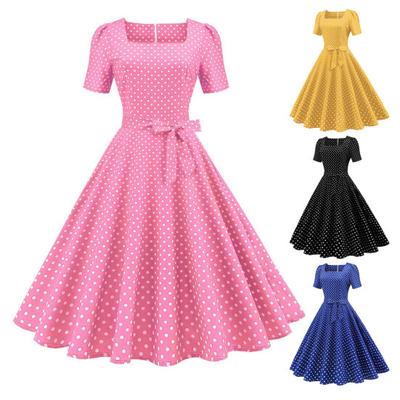 Vintage Polka Dot Kleid im klassischen Filmstil, elegantes, zeitloses Retro-Design, quadratisches Kragen-Damenkleid