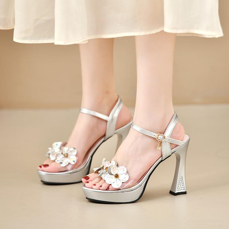 Fashion French Silver Platform Heels Women's Summer Round Toe Flower One Buckle Block Heel Sandals