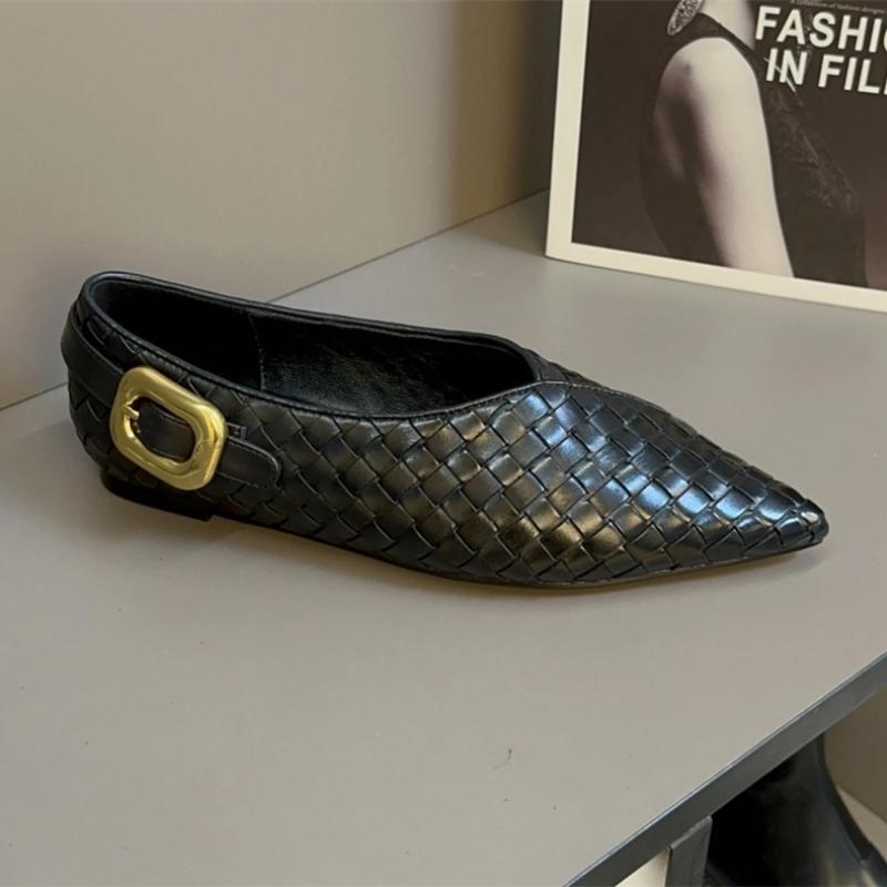 

Весна и осень 2024 года плетеные туфли на плоской подошве с острым носком французские одинарные туфли с юбками туфли Doudou темпераментные женские одинарные туфли с квадратной пряжкой 40 чёрный