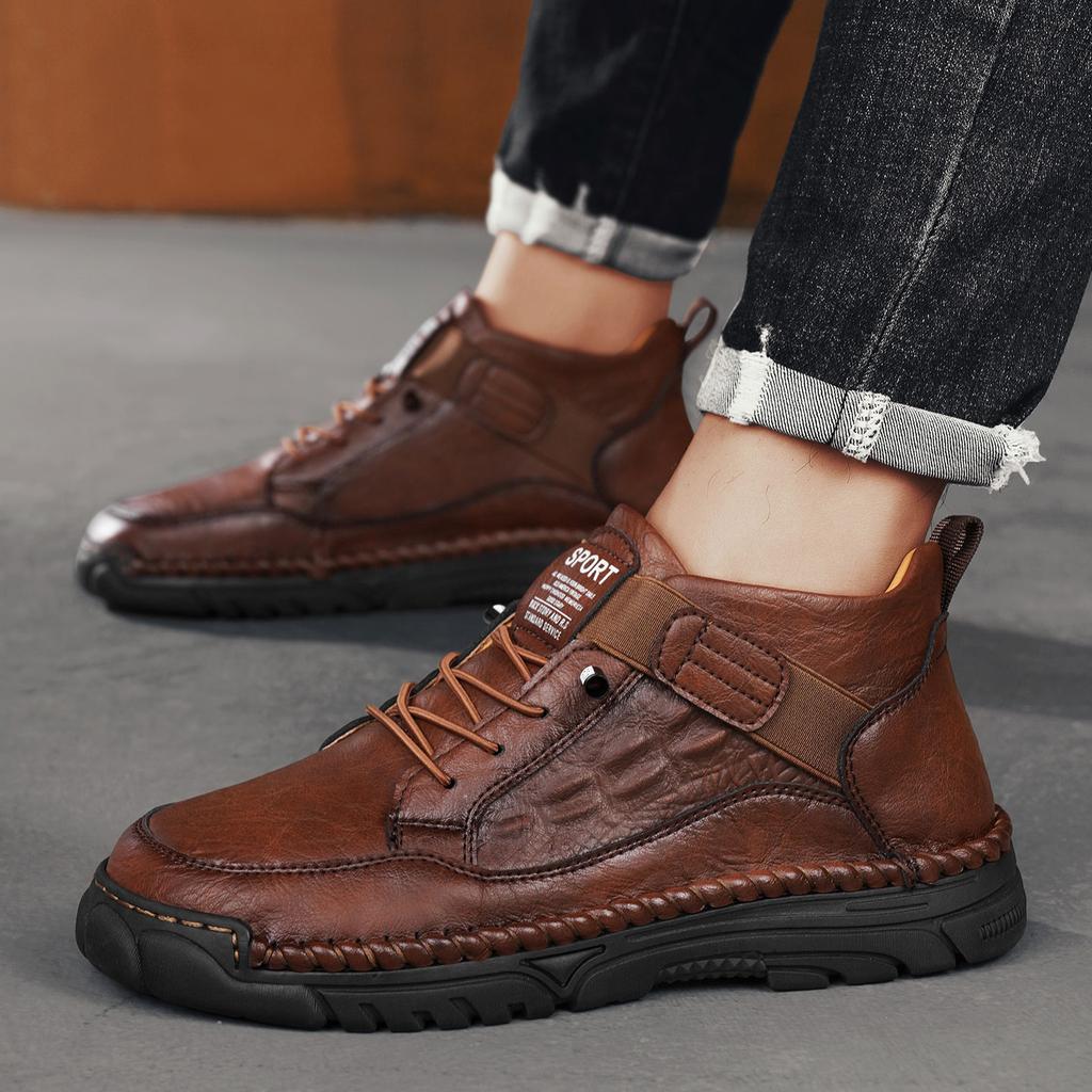 Fashion Men's Hand Sewn Ankle Boots Outdoor High Top Casual Shoes Vintage Leather Anti Slip Wear-resistant Comfortable for Daily Wear