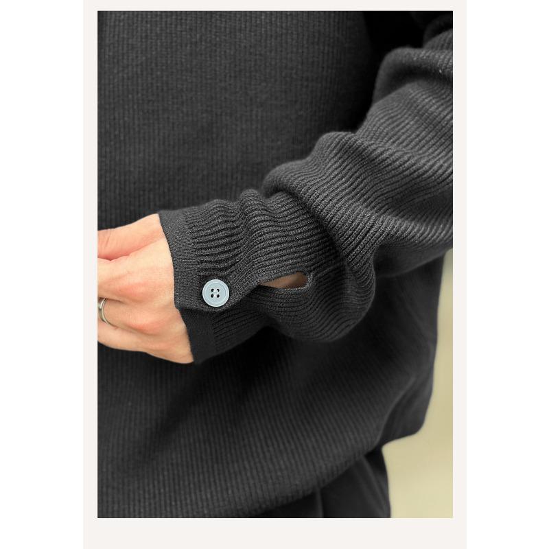Mens Solid Color Round Neck Long Sleeve Knit Sweater Casual Loose Pullover