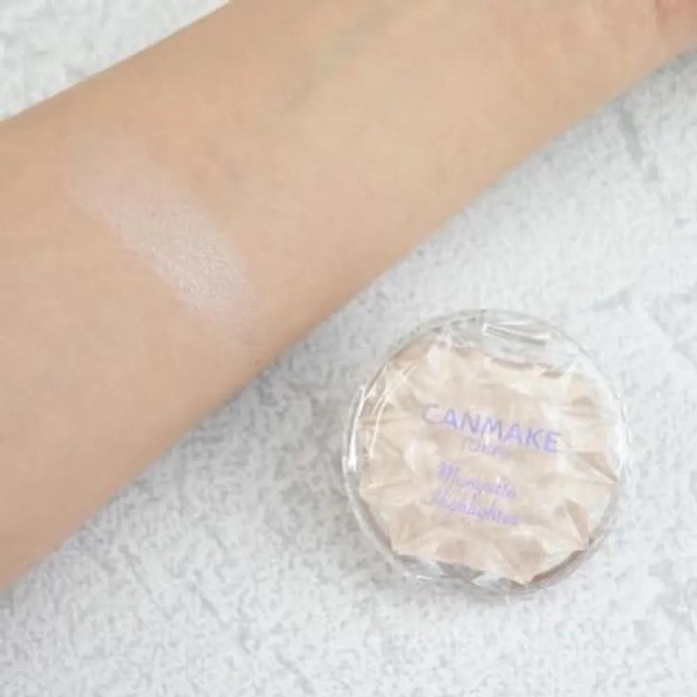 CANMAKE Munyutto Highlighter 01 Moonlight Gem Highlighter Vitality Radiance (3 pieces)