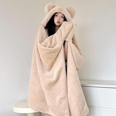 2024 Double-Layer Thick Bear Shawl Blanket – Cute Cloak Sofa Blanket for Autumn and Winter