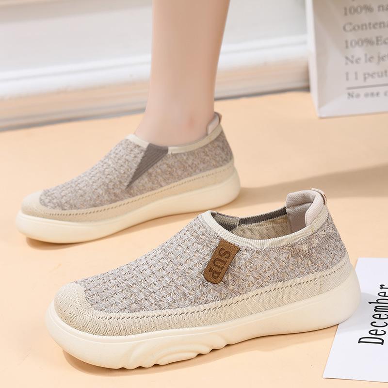 New old Beijing cloth shoes women's knitted elastic thick-soled breathable non-slip one-pedal versatile loafers casual shoes
