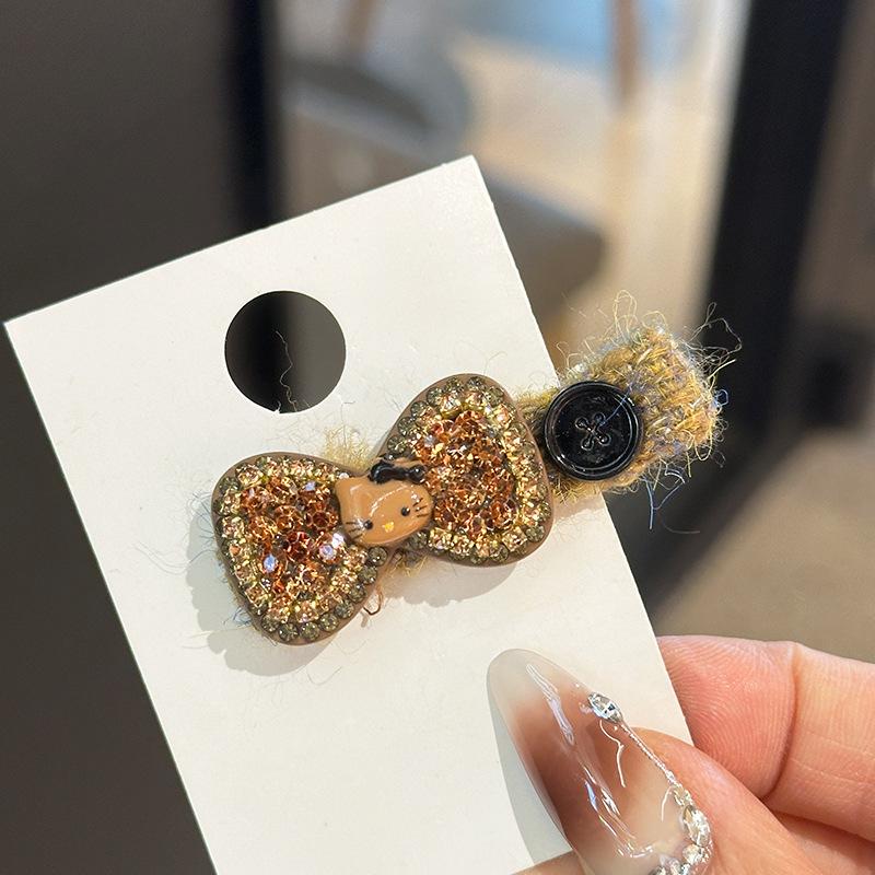 

Khaki Heart Flocked Hair Clip: Cute Autumn/Winter Bow Hairpin