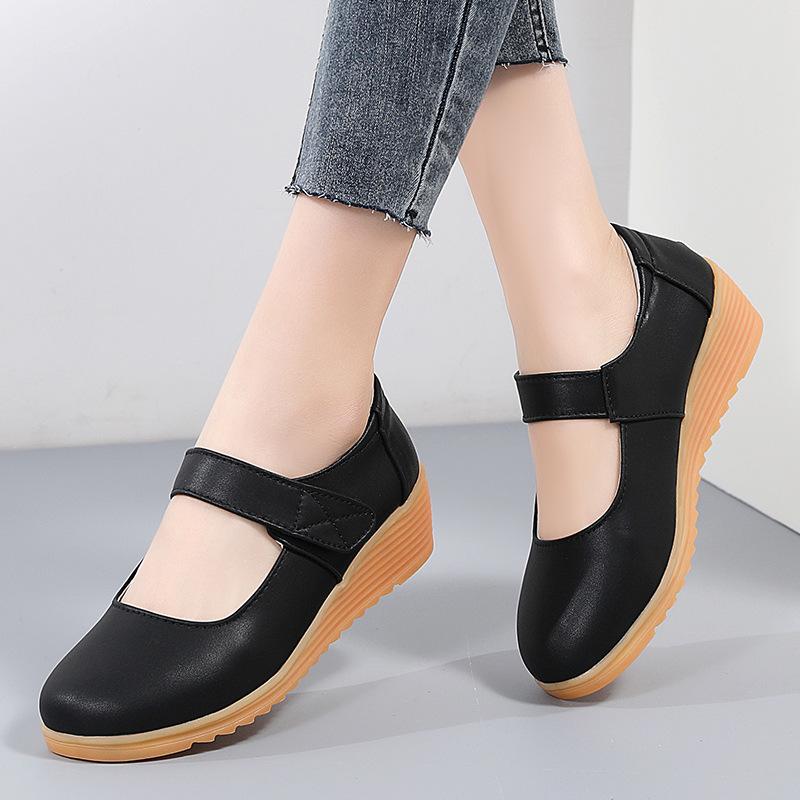 

Женская осенняя новая обувь Женская обувь Мягкая подошва дышащая обувь для мам среднего и пожилого возраста 41 чёрный