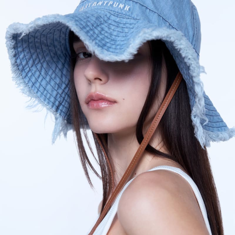 

INSTANTFUNK Джинсовая вышитая панама - Синяя BLUE_FREE